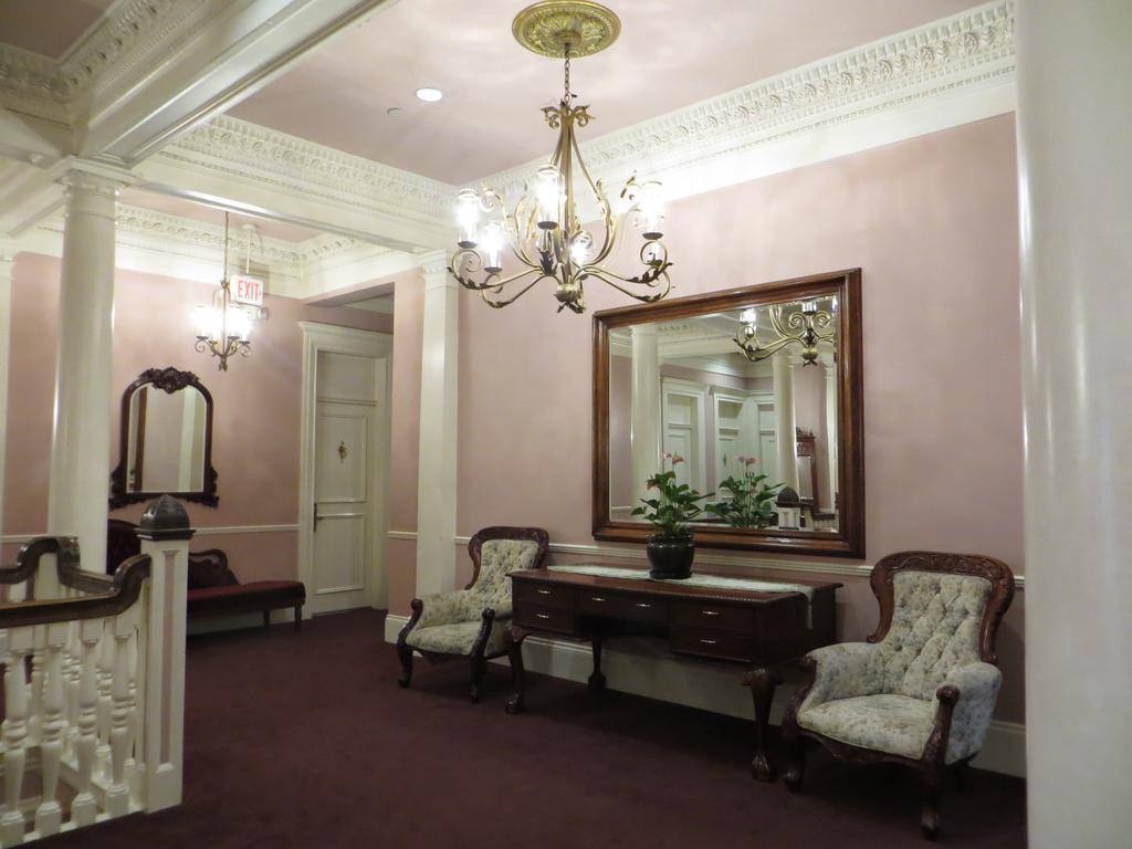 The Monterey Hotel Luaran gambar